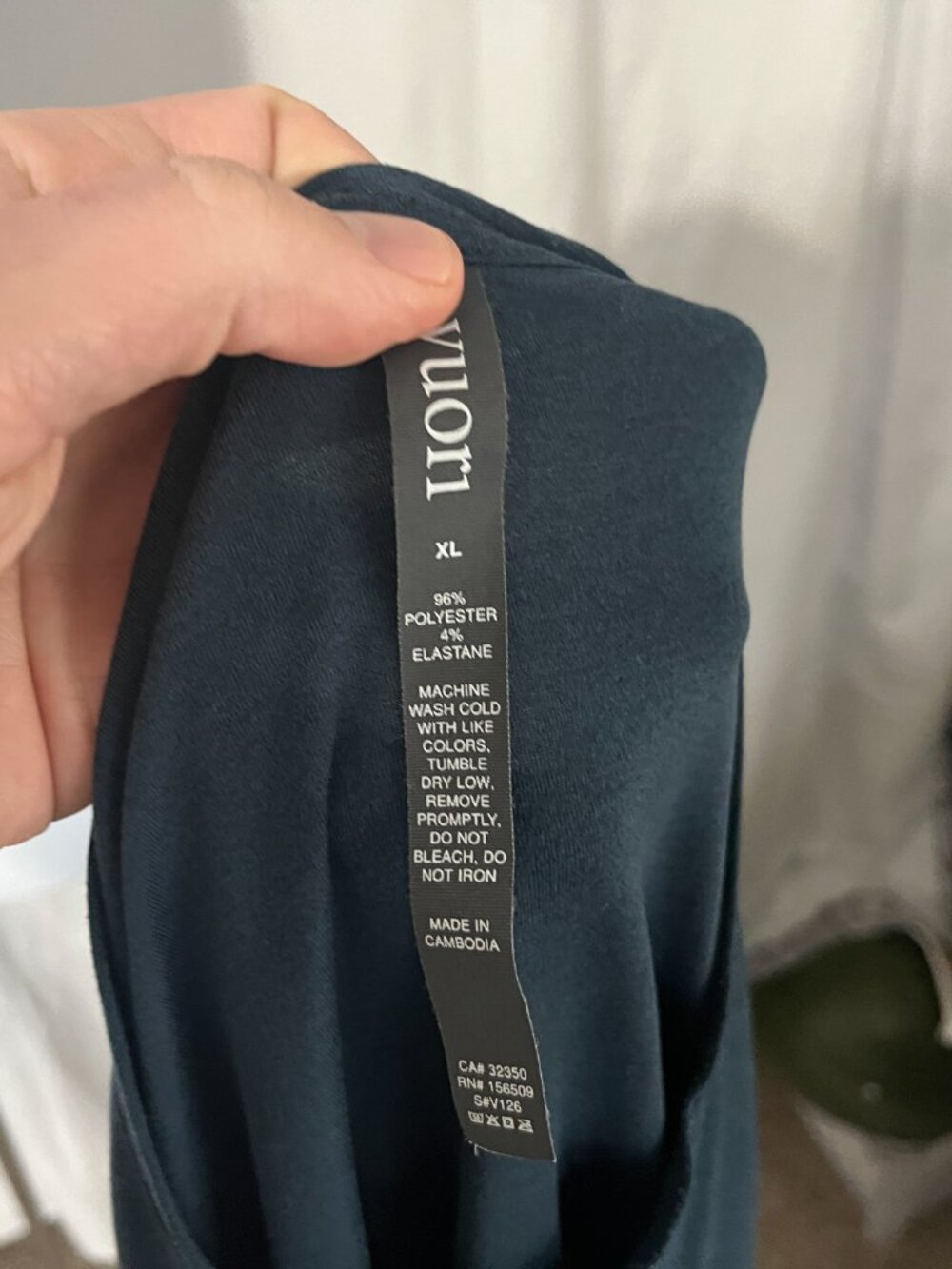 ๐ต Vuori Men's Dark Blue Stretch Athletic Short Sleeve T-Shirt XL โญ - Picture 5 of 5
